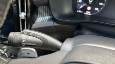 Volvo Xc40 2.0 T5 R DESIGN 5dr AWD Geartronic Petrol Estate